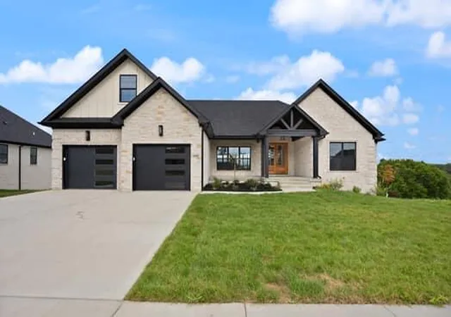 Photo 3 of Single family home for sale at 229 Brandenburg Way, Richmond, KY 40475 | MLS# 26010365 | Listing updated on 2026-09-14
