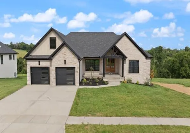 Photo 4 of Single family home for sale at 229 Brandenburg Way, Richmond, KY 40475 | MLS# 26010365 | Listing updated on 2026-09-14