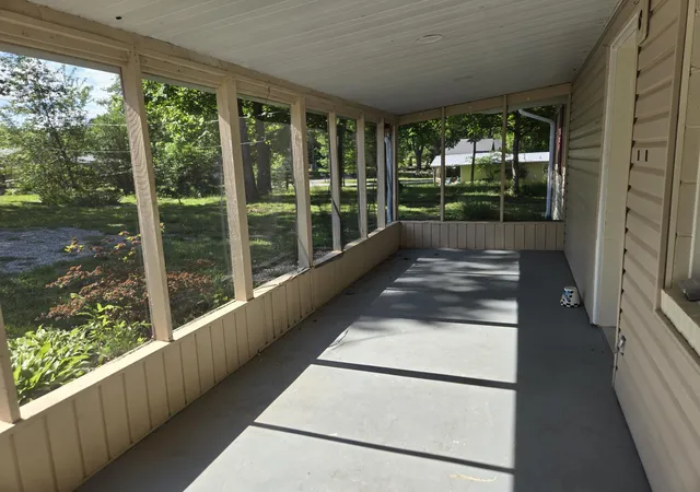 Photo 3 of Single family home for sale at 180 Beauchamp Blvd, Somerset, KY 42503 | MLS# 26010439 | Listing updated on 2026-08-22
