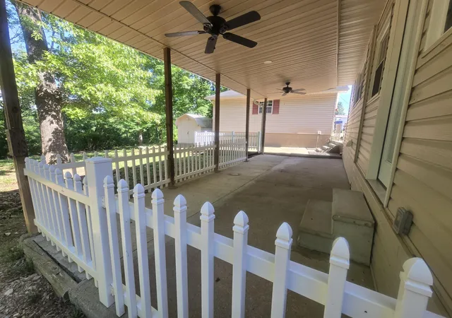 Photo 3 of Single family home for sale at 180 Beauchamp Blvd, Somerset, KY 42503 | MLS# 26010439 | Listing updated on 2026-08-22