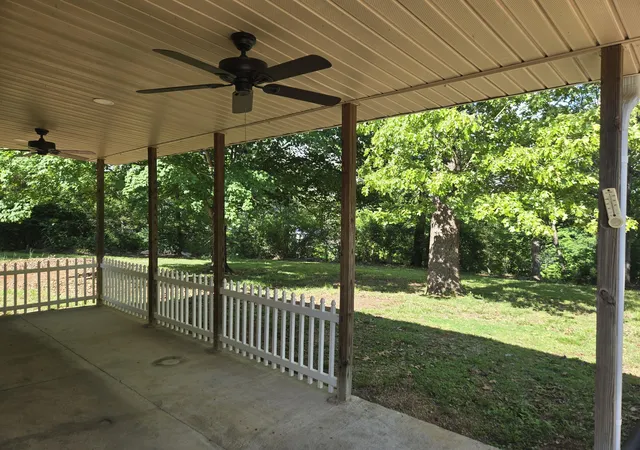 Photo 4 of Single family home for sale at 180 Beauchamp Blvd, Somerset, KY 42503 | MLS# 26010439 | Listing updated on 2026-08-22