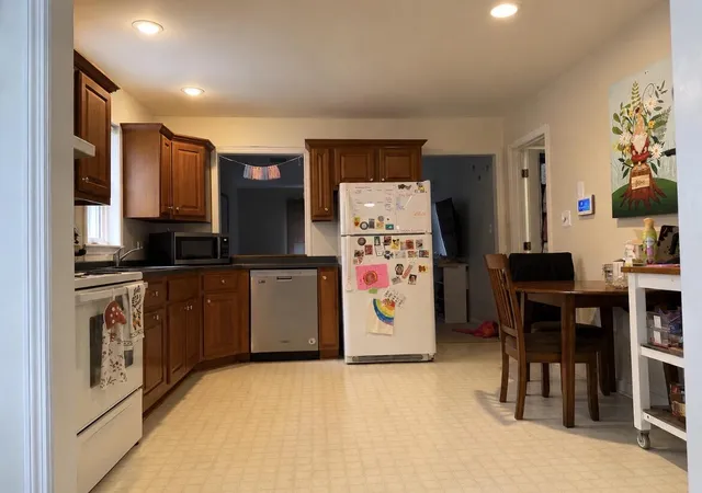 4th image of 1025 Keeneland Ct, Frankfort, KY 40601 | MLS# 26010454