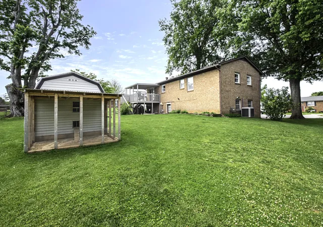 Homes for sale in Versailles, KY | 203 Westridge Ct, Versailles, KY 40383 | MLS# 26010697