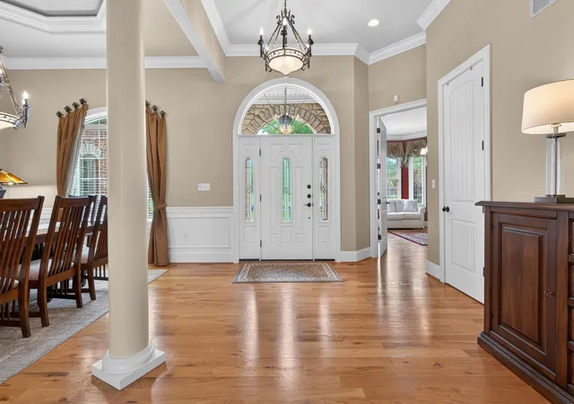 Photo 4 of Single family home for sale at 302 Golf Clb Dr, Nicholasville, KY 40356 | MLS# 26010544 | Listing updated on 2026-06-25