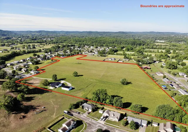 Photo 3 of Sale Pending at 1100 Pauley Ct, Berea, KY 40403 | MLS# 26010530 | Listing updated on 2026-09-21