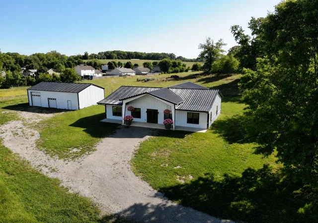 3rd image of 1100 Pauley Ct, Berea, KY 40403 | MLS# 26010531