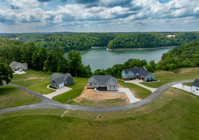 Homes for sale in Russell Springs, KY | 634 Beacon St, Russell Springs, KY 42642 | MLS# 26010679
