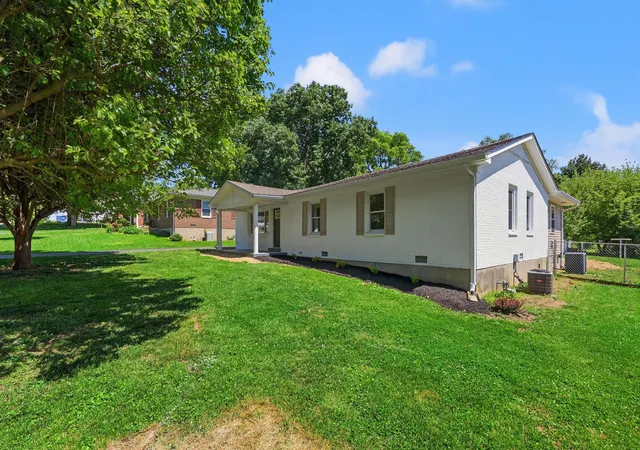 Homes for sale in Lawrenceburg, KY | 149 Joy St, Lawrenceburg, KY 40342 | MLS# 26010857