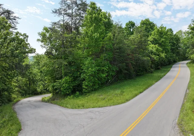 Homes for sale in Burnside, KY | 1005 Garland Rd, Burnside, KY 42519 | MLS# 26010841