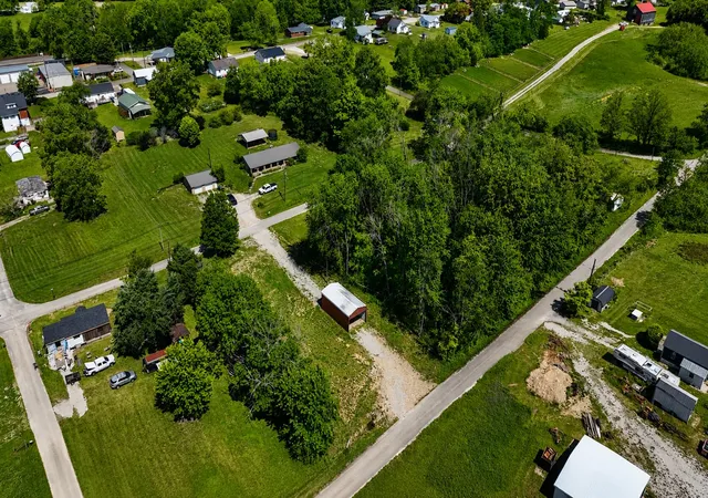 4th image of 130 Maple St, Eubank, KY 42567 | MLS# 26011024