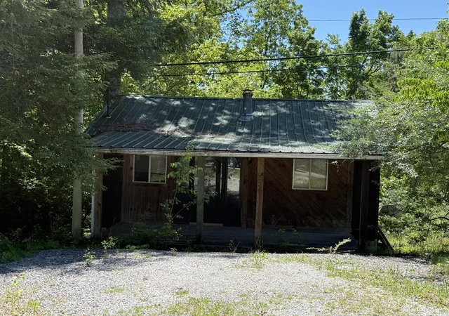 Homes for sale in London, KY | 35 Clarks Bottom Rd, London, KY 40744 | MLS# 26010771