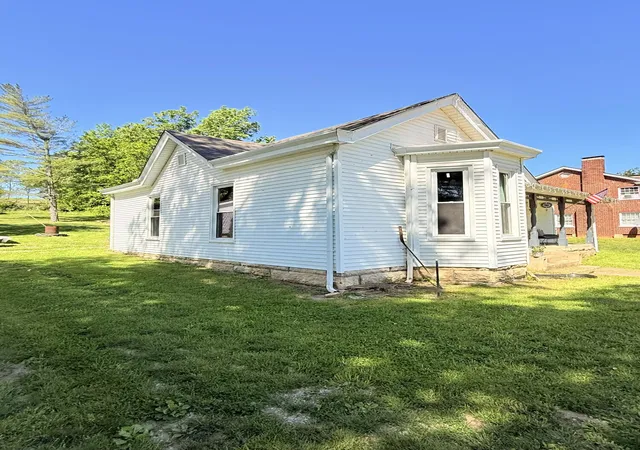 Homes for sale in Paris, KY | 3092 Cane Ridge Rd, Paris, KY 40361 | MLS# 26011251