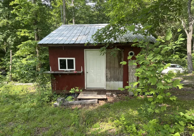 Homes for sale in Nancy, KY | 672 Sugar 2 Rd, Nancy, KY 42544 | MLS# 26010837
