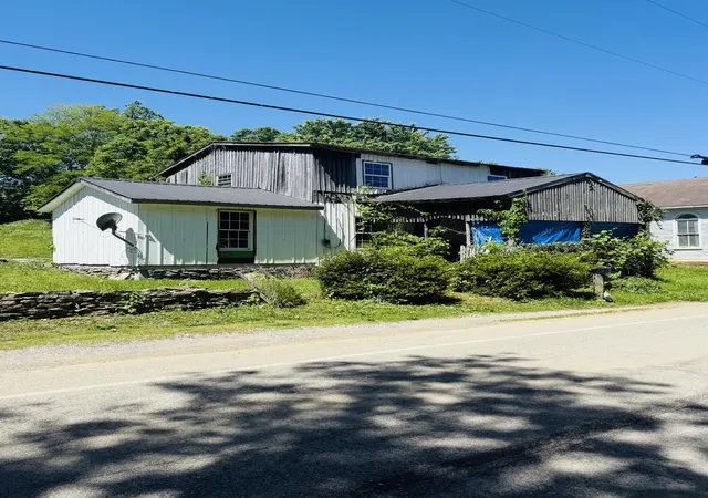 Homes for sale in Paris, KY | 3060 Cane Ridge Rd, Paris, KY 40361 | MLS# 26011254