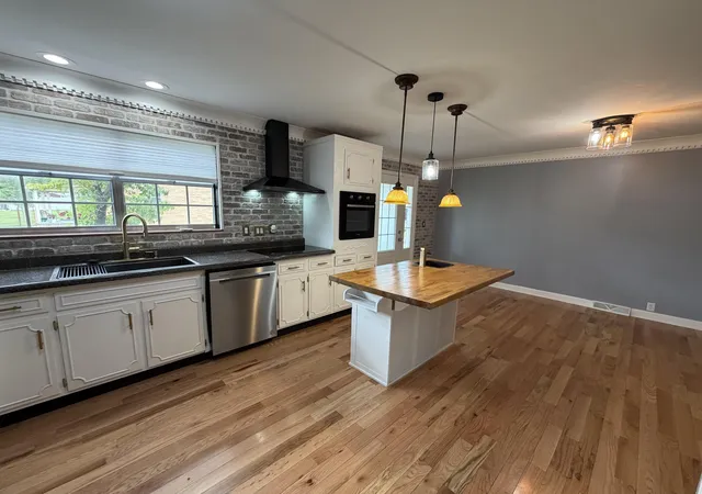 3rd image of 1107 Circle Dr, Corbin, KY 40701 | MLS# 26010788