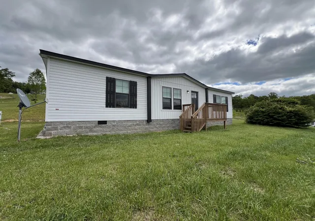 Homes for sale in Gray, KY | 31 Dean Ln, Gray, KY 40734 | MLS# 26010861