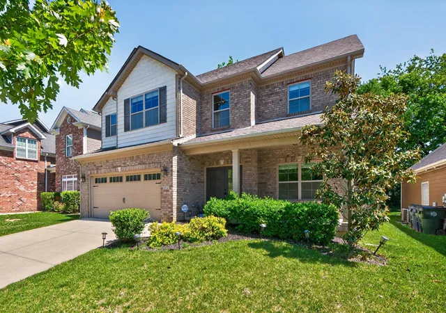 2nd image of 1072 Kavenaugh Ln, Lexington, KY 40509 | MLS# 26010844