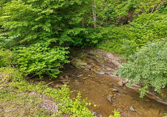 Photo 3 of House for sale at 1775 Kingdom Come Crk Rd, Whitesburg, KY 41858 | MLS# 26010834 | Listing updated on 2026-07-06