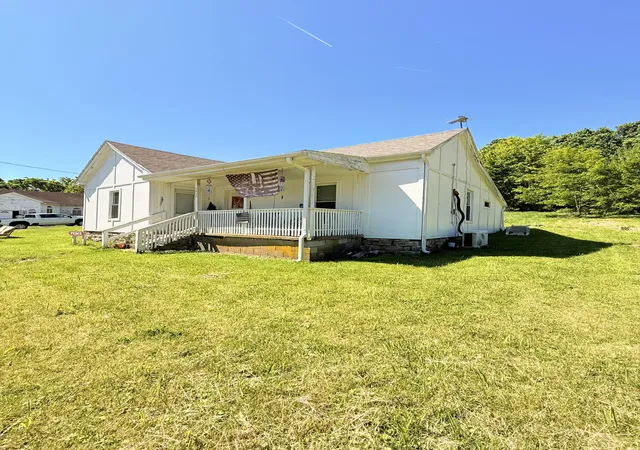 Homes for sale in Paris, KY | 3050 Cane Ridge Rd, Paris, KY 40361 | MLS# 26011252