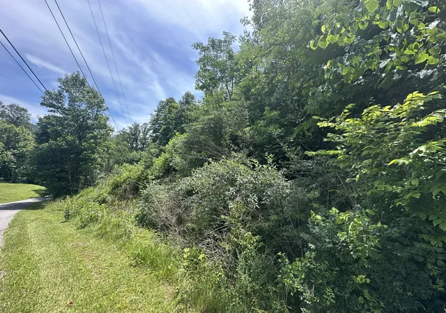 Photo 2 of Land for sale at Lots 26 27 Richmond Hl Ests, Van Lear, KY 41265 | MLS# 26010877 | Listing updated on 2026-06-08