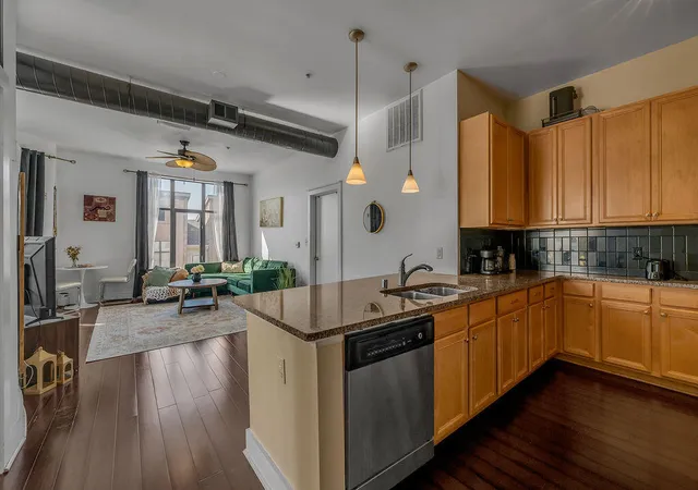 2nd image of 535 S Upper St #400, Lexington, KY 40508 | MLS# 26010995