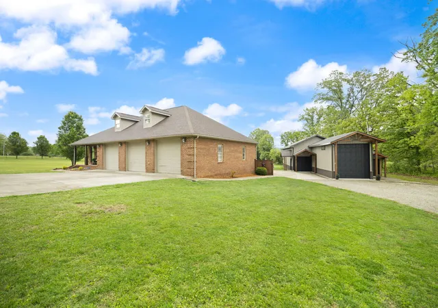 Homes for sale in Somerset, KY | 2105 Campground Rd, Somerset, KY 42503 | MLS# 26011217