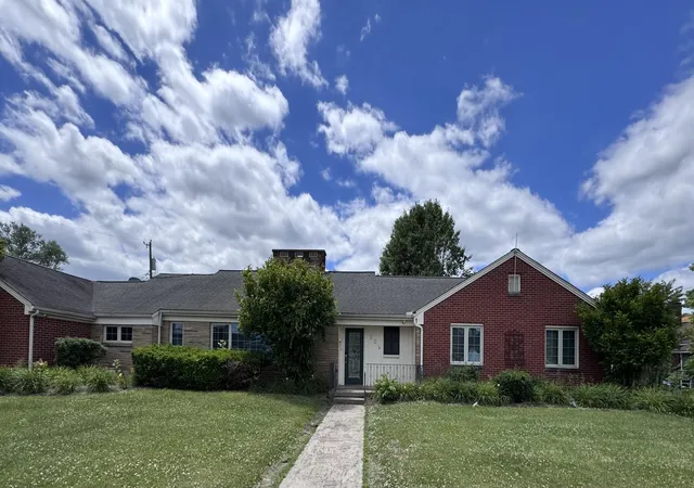 Homes for sale in Corbin, KY | 504 S Kentucky Ave, Corbin, KY 40701 | MLS# 26010990