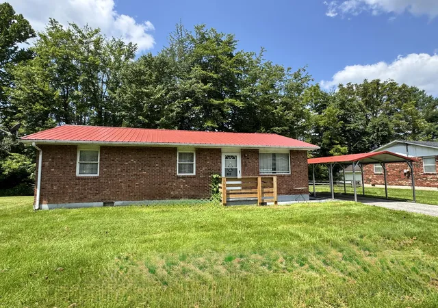 Photo 1 of Single family home for sale at 809 Boone Pl, Morehead, KY 40351 | MLS# 26011017 | Listing updated on 2026-09-12