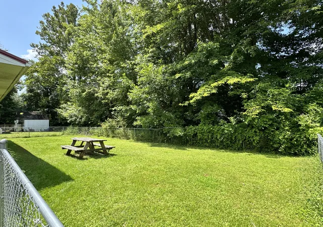Photo 3 of Single family home for sale at 809 Boone Pl, Morehead, KY 40351 | MLS# 26011017 | Listing updated on 2026-09-21