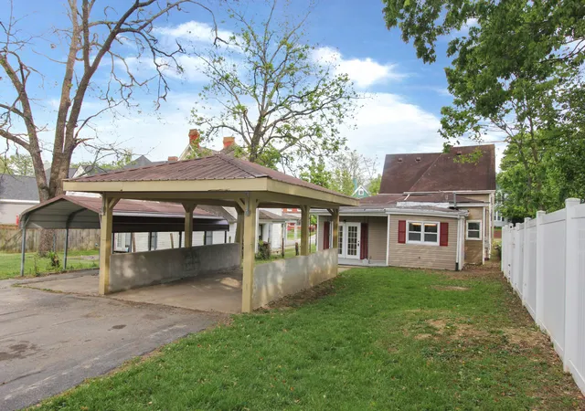 Homes for sale in Winchester, KY | 209 Boone Ave, Winchester, KY 40391 | MLS# 26011097
