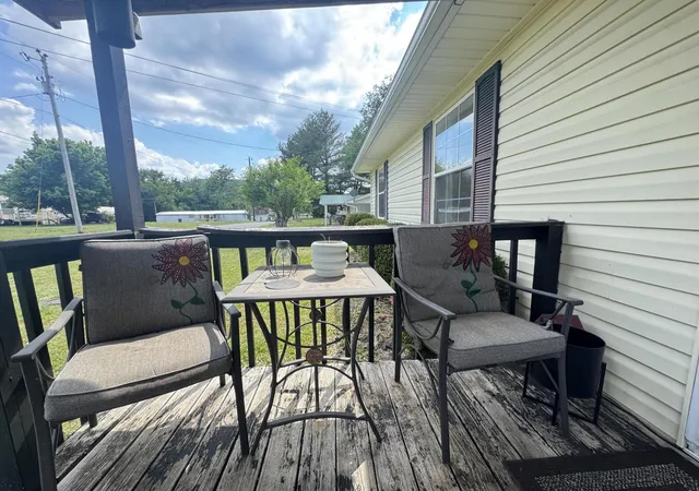 Homes for sale in Monticello, KY | 183 Vine St, Monticello, KY 42633 | MLS# 26011121