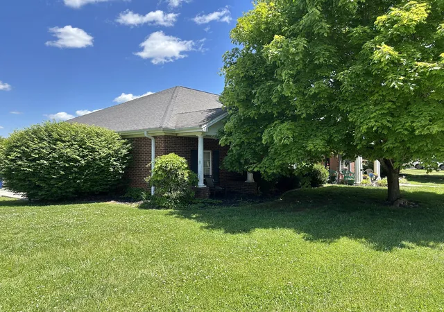 3rd image of 30A Melrose Dr #A, Somerset, KY 42503 | MLS# 26011156