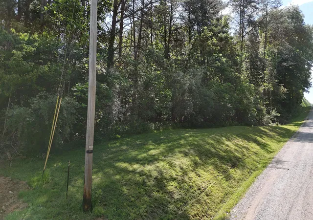 Homes for sale in Burnside, KY | Tract 15 Buck Tail Dr, Burnside, KY 42519 | MLS# 26011289