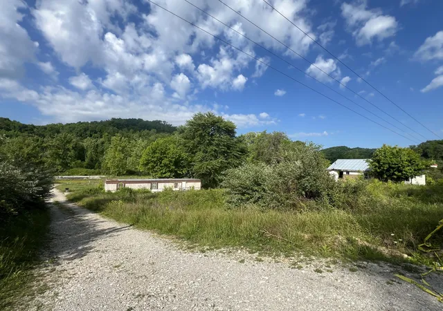 Homes for sale in Corbin, KY | 8155 Ky 6, Corbin, KY 40701 | MLS# 26011200