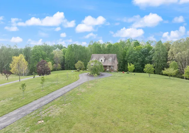Homes for sale in Jamestown, KY | 556 Murphy Ln, Jamestown, KY 42629 | MLS# 26011279