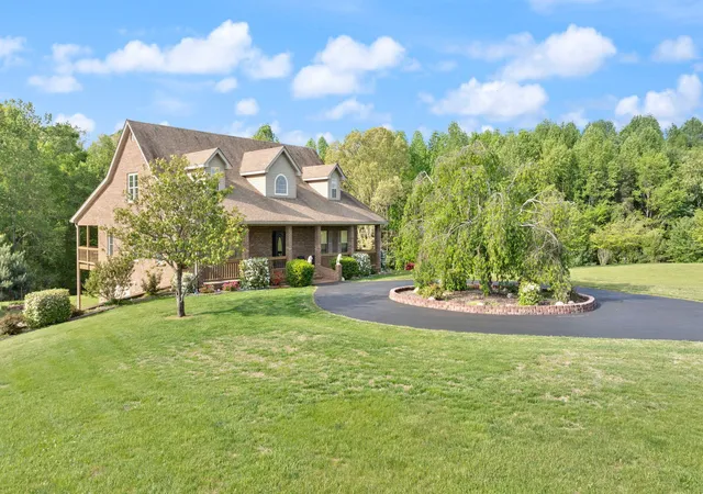 Homes for sale in Jamestown, KY | 556 Murphy Ln, Jamestown, KY 42629 | MLS# 26011279