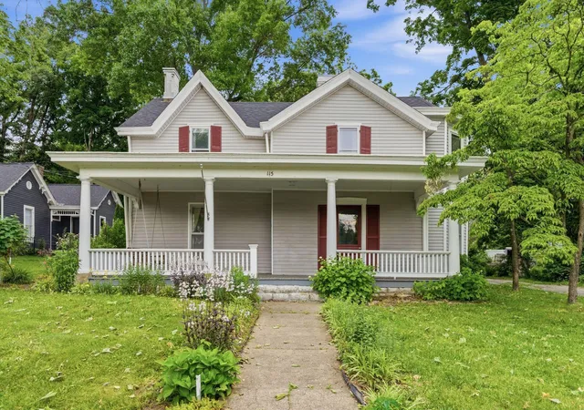 Homes for sale in Versailles, KY | 115 High St, Versailles, KY 40383 | MLS# 26011696