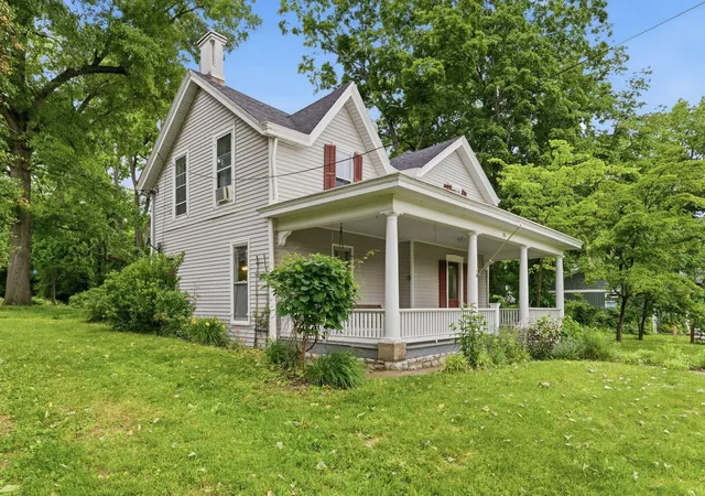 Homes for sale in Versailles, KY | 115 High St, Versailles, KY 40383 | MLS# 26011696