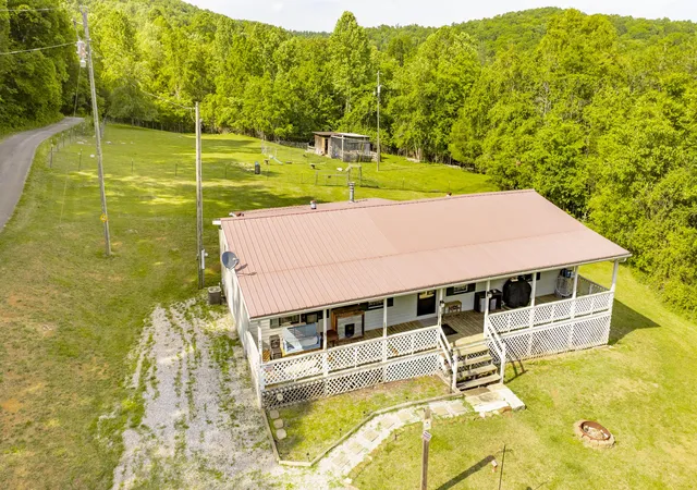 Homes for sale in Monticello, KY | 82 Abbott Broadhurst Rd, Monticello, KY 42633 | MLS# 26011394