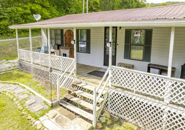 Homes for sale in Monticello, KY | 82 Abbott Broadhurst Rd, Monticello, KY 42633 | MLS# 26011394