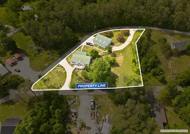 Homes for sale in Burnside, KY | 21 Pear Tree Ln, Burnside, KY 42519 | MLS# 26011341
