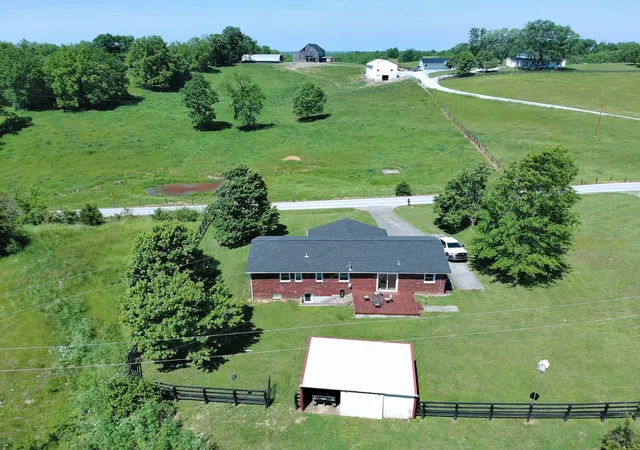 Homes for sale in Carlisle, KY | 3439 Upper Jackstown Rd, Carlisle, KY 40311 | MLS# 26011349