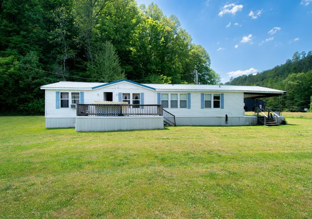 Homes for sale in Campton, KY | 153 R Vancleve Rd, Campton, KY 41301 | MLS# 26011315