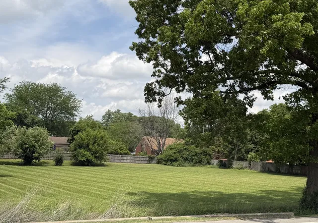 Photo 1 of Land for sale at 1729-1733 N Broadway Rd, Lexington, KY 40505 | MLS# 26012017 | Listing updated on 2026-09-01