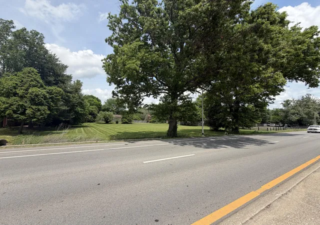 Photo 4 of Land for sale at 1729-1733 N Broadway Rd, Lexington, KY 40505 | MLS# 26012017 | Listing updated on 2026-09-01