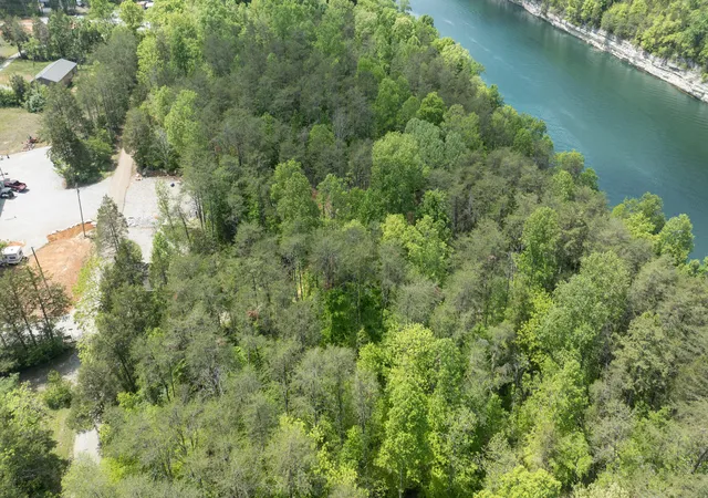 Photo 2 of Single family home for sale at 2040 Echo Point Rd, Bronston, KY 42518 | MLS# 26011321 | Listing updated on 2026-08-31