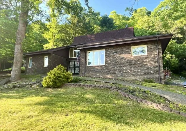 Photo 3 of Single family home for sale at 744 Woodland Hills, Harlan, KY 40831 | MLS# 26011508 | Listing updated on 2026-05-21