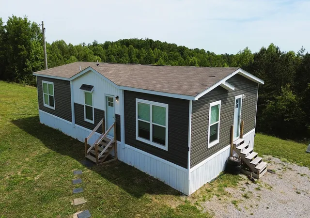Homes for sale in Somerset, KY | 1090 Adkins Arthur Rd, Somerset, KY 42501 | MLS# 26011669