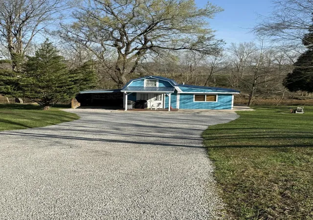 Homes for sale in Jamestown, KY | 532 Campbells Ferry Ln, Jamestown, KY 42629 | MLS# 26011398