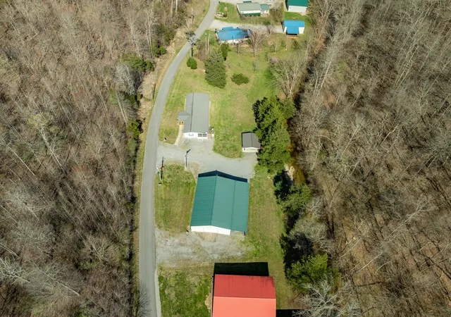 Homes for sale in Jamestown, KY | 570 Little Indian Dr Dr, Jamestown, KY 42629 | MLS# 26011404
